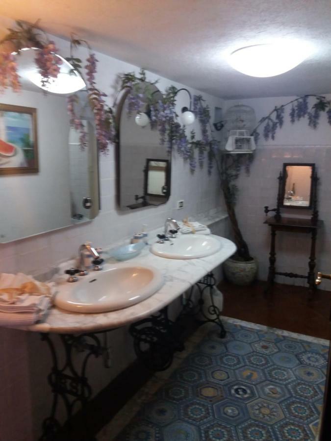 B&B Arechi Salerno Exteriör bild
